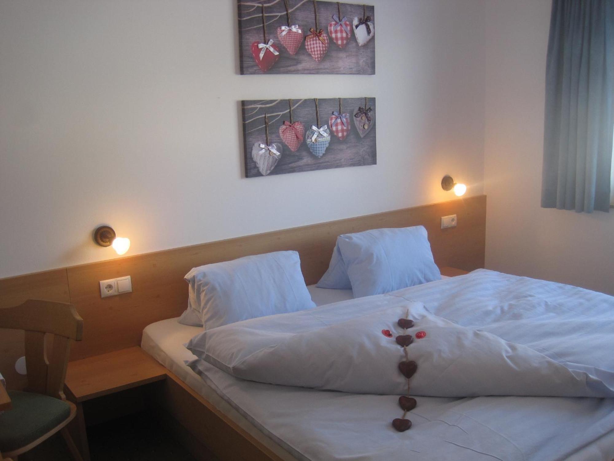Haus Fernblick Hotel นอยชติฟ อิม ชตูไปทัล ห้อง รูปภาพ